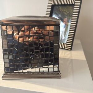 Mosaic Tissue Box